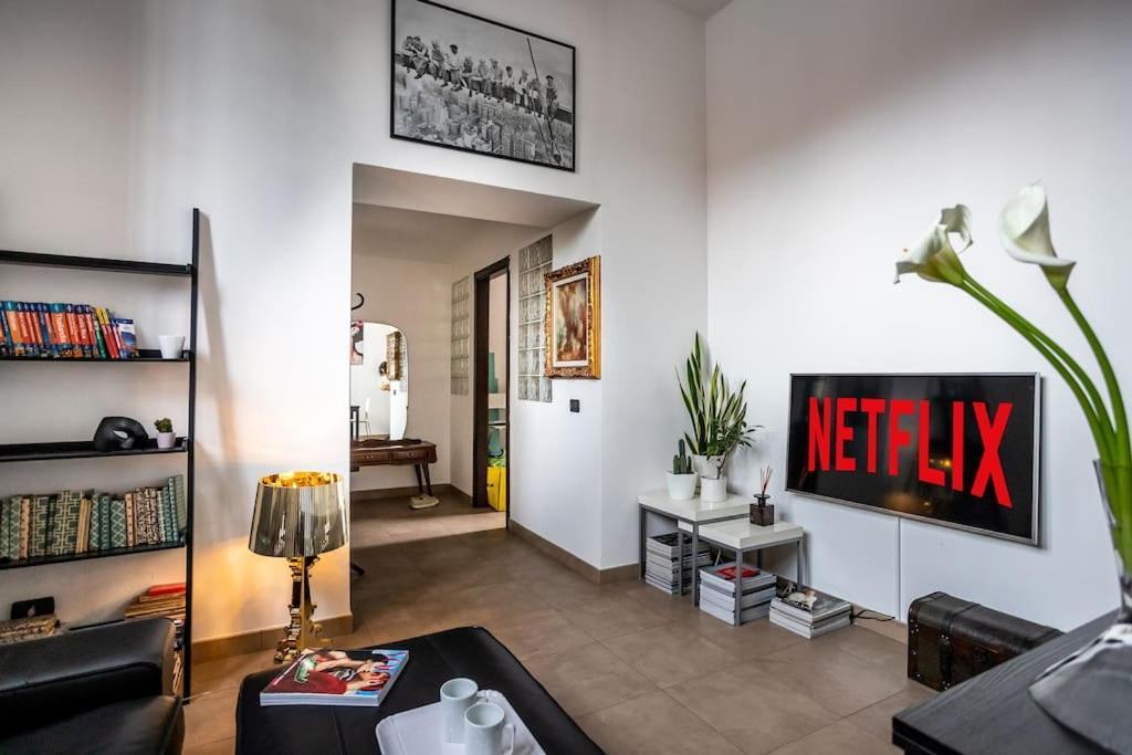 Ferienwohnung Life Is Beautiful Design Loft Navigli Romolo, Netflix, Wifi, Ac And Street Parking Mailand Exterior foto